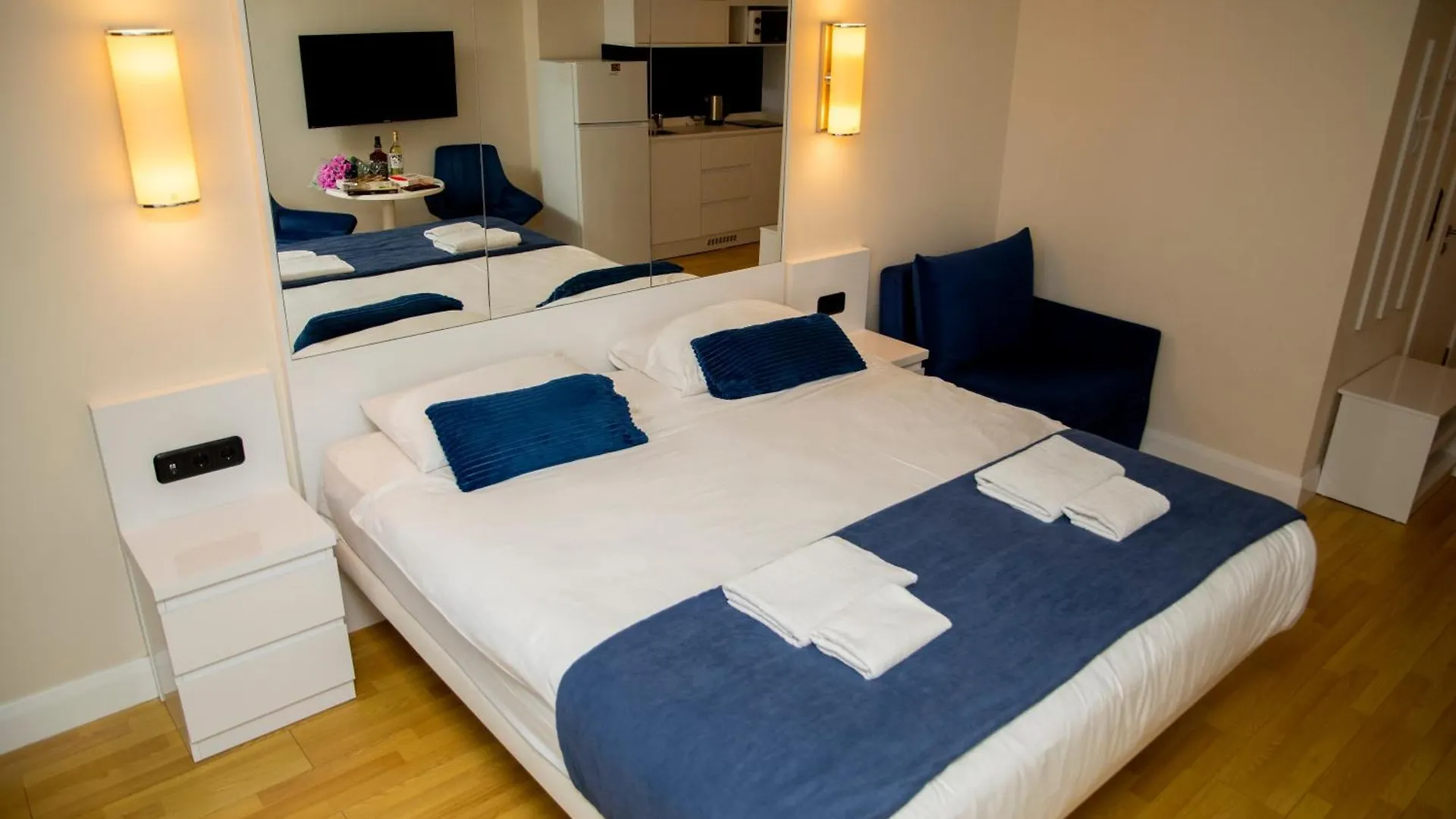 Beautiful Apartments Near The Sea - Orbi City N8 Batumi Hotel